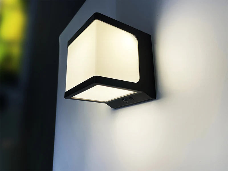 SOLAR CUBE SHAPE WALL LIGHT FL-CS-23-10W