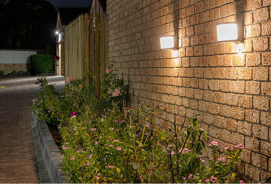 SOLAR CUBE SHAPE WALL LIGHT FL-CS-23-10W